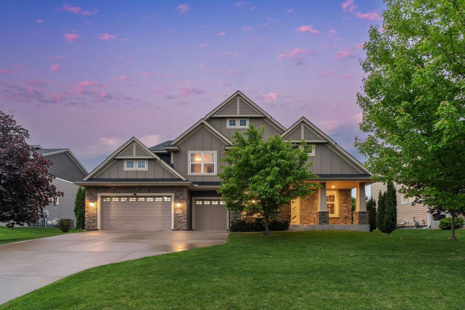 3265 Arden Drive, Woodbury, MN